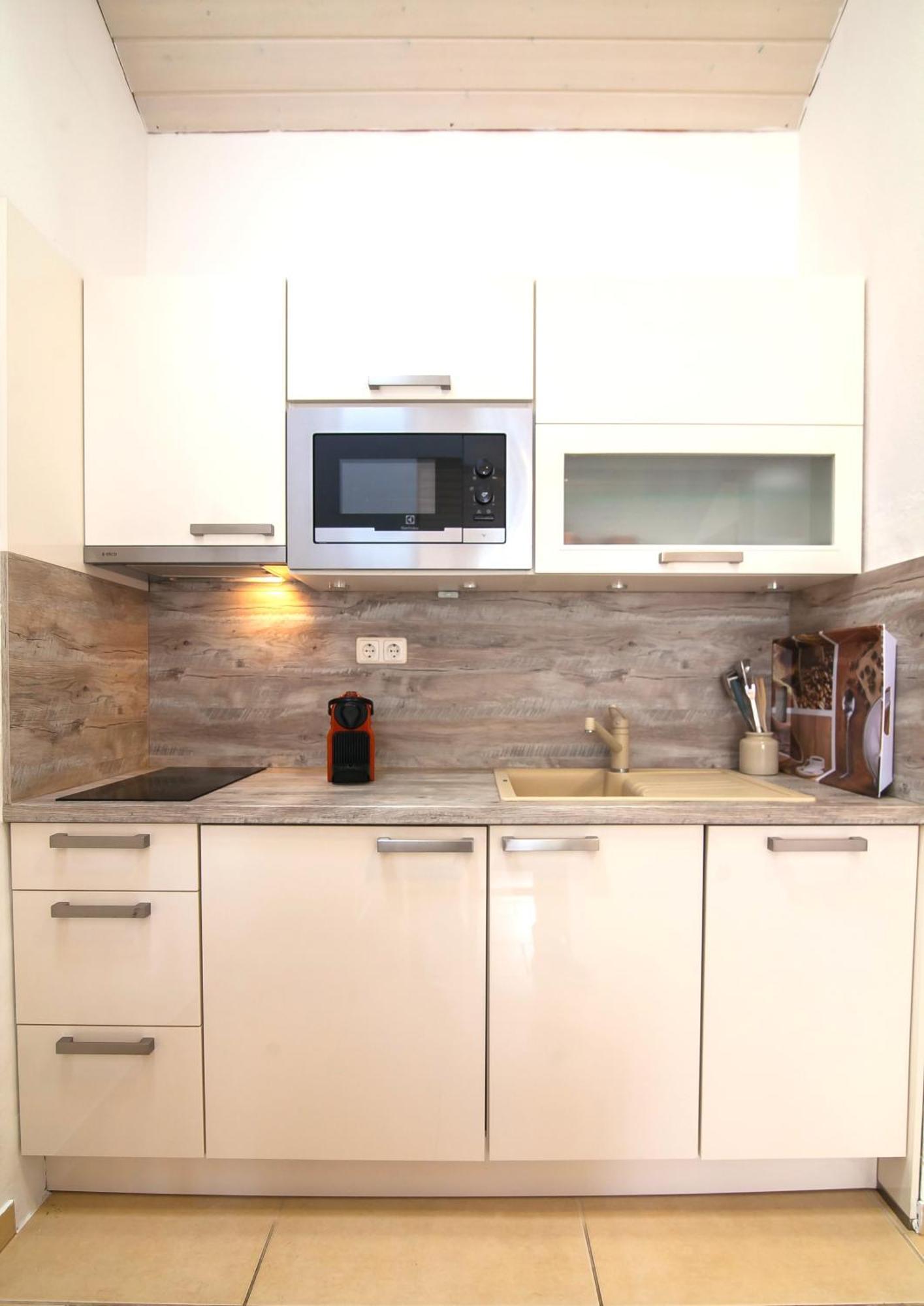 Helvetia Sunny Apartments Бол Екстериор снимка