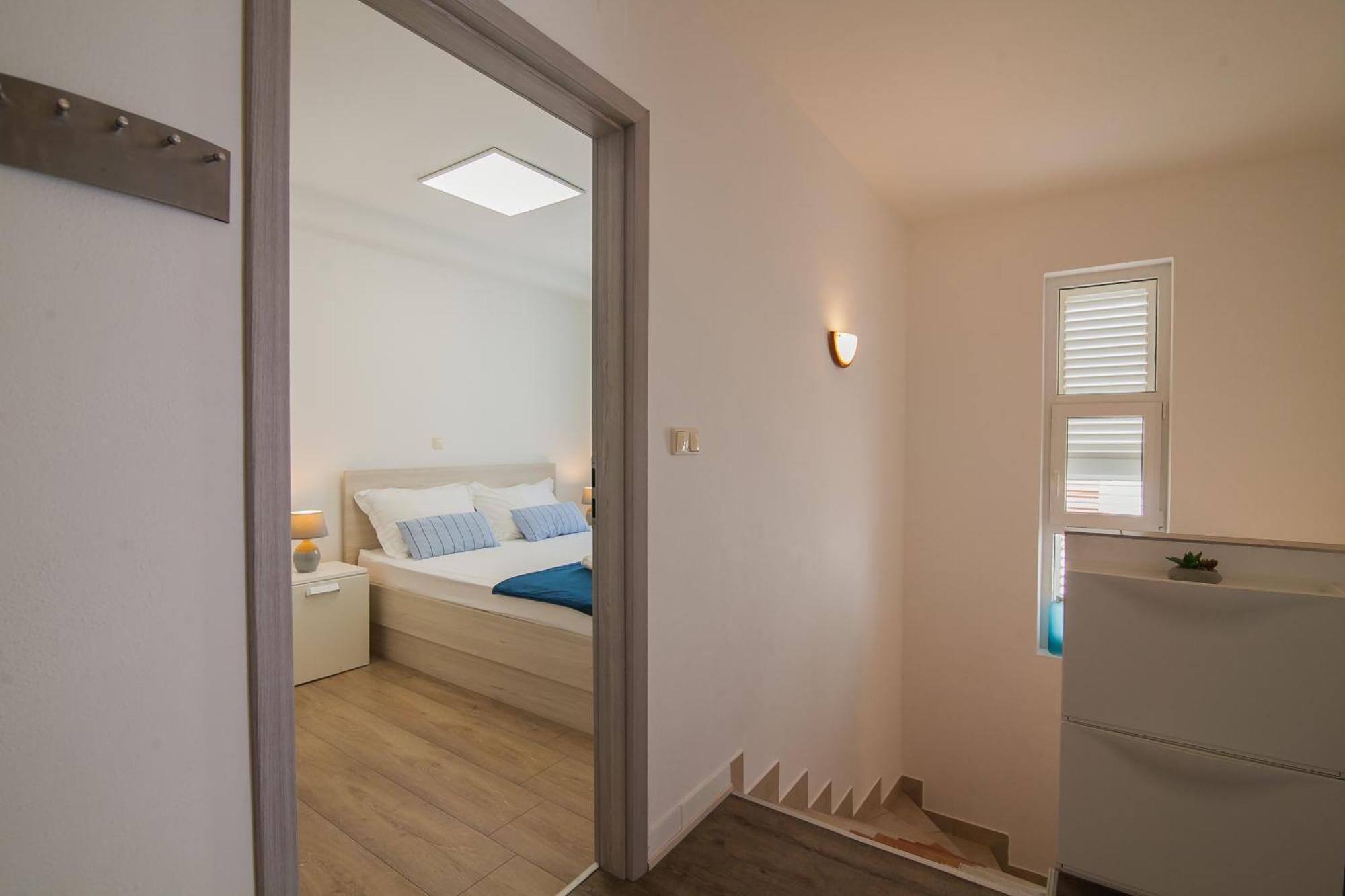 Helvetia Sunny Apartments Бол Екстериор снимка