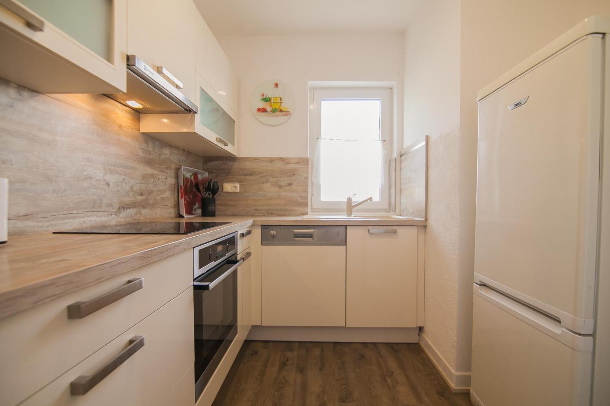 Helvetia Sunny Apartments Бол Екстериор снимка