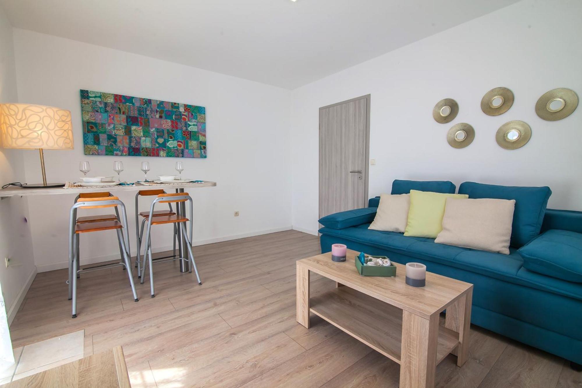 Helvetia Sunny Apartments Бол Екстериор снимка