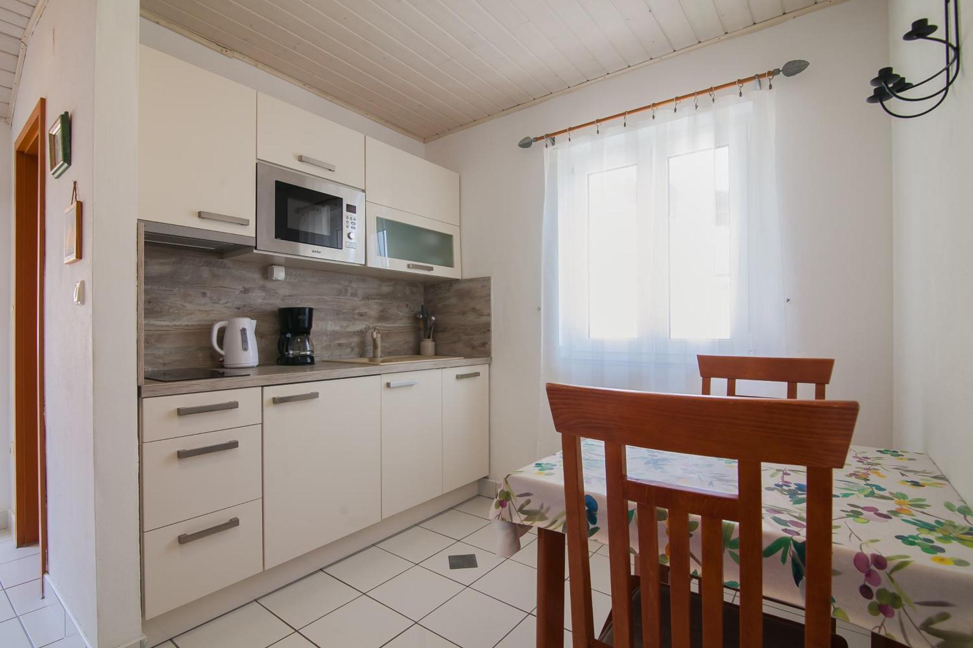 Helvetia Sunny Apartments Бол Екстериор снимка