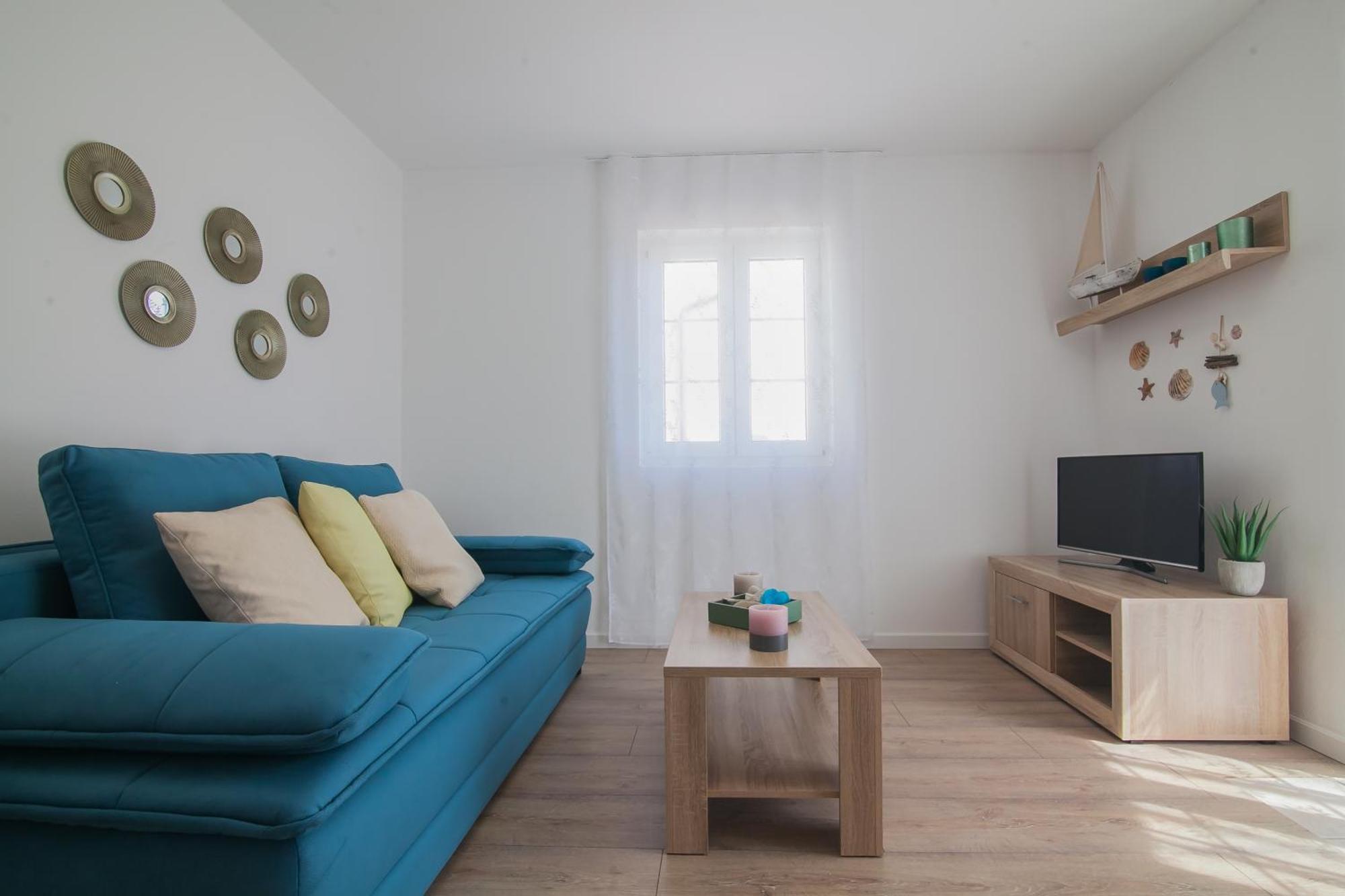 Helvetia Sunny Apartments Бол Екстериор снимка