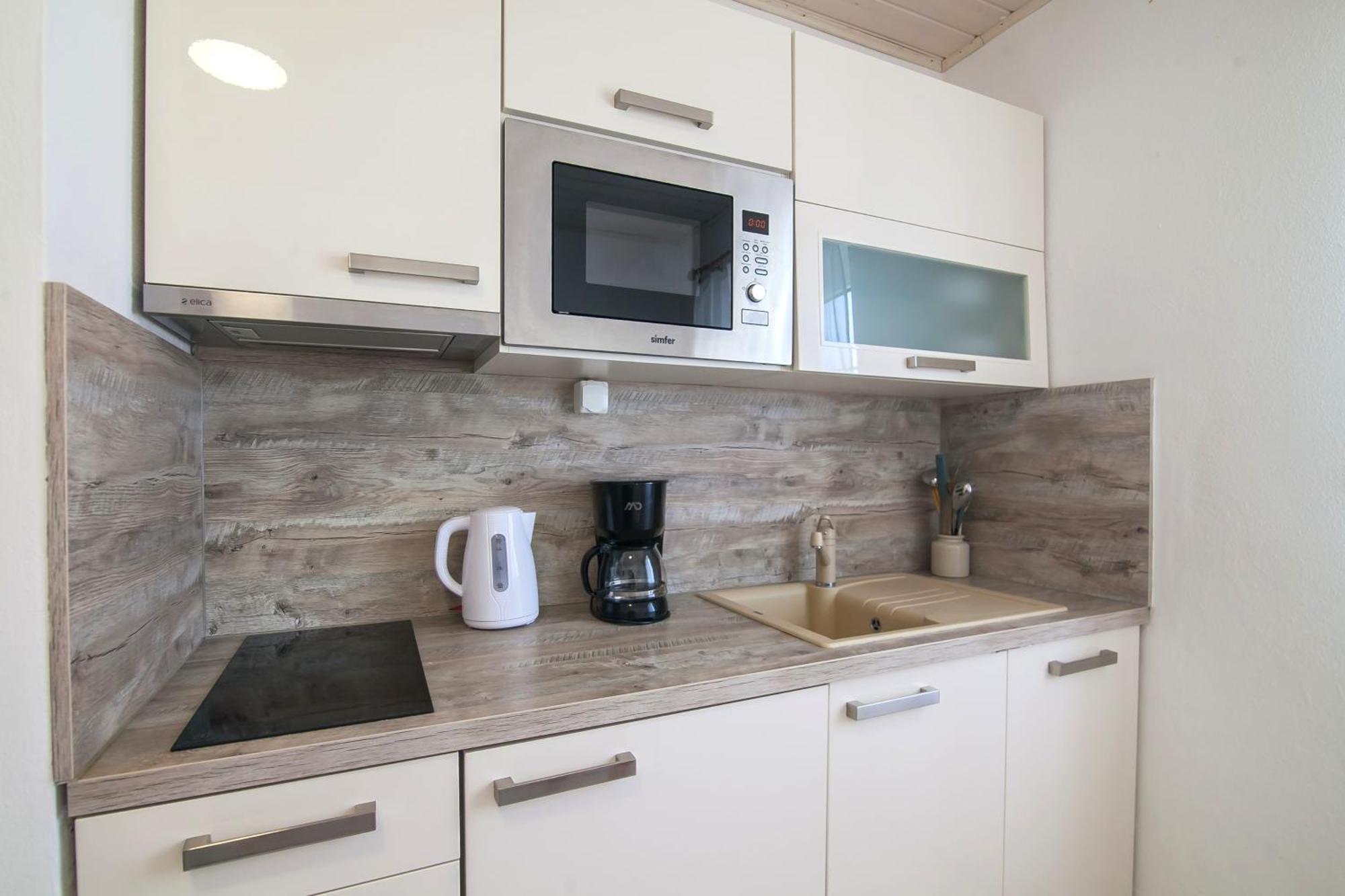 Helvetia Sunny Apartments Бол Екстериор снимка