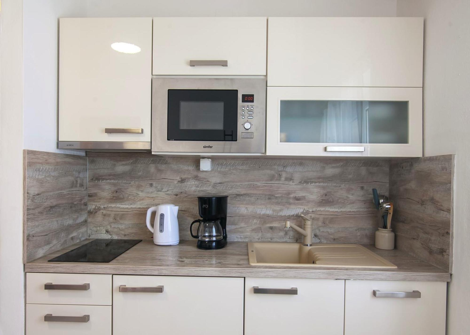 Helvetia Sunny Apartments Бол Екстериор снимка
